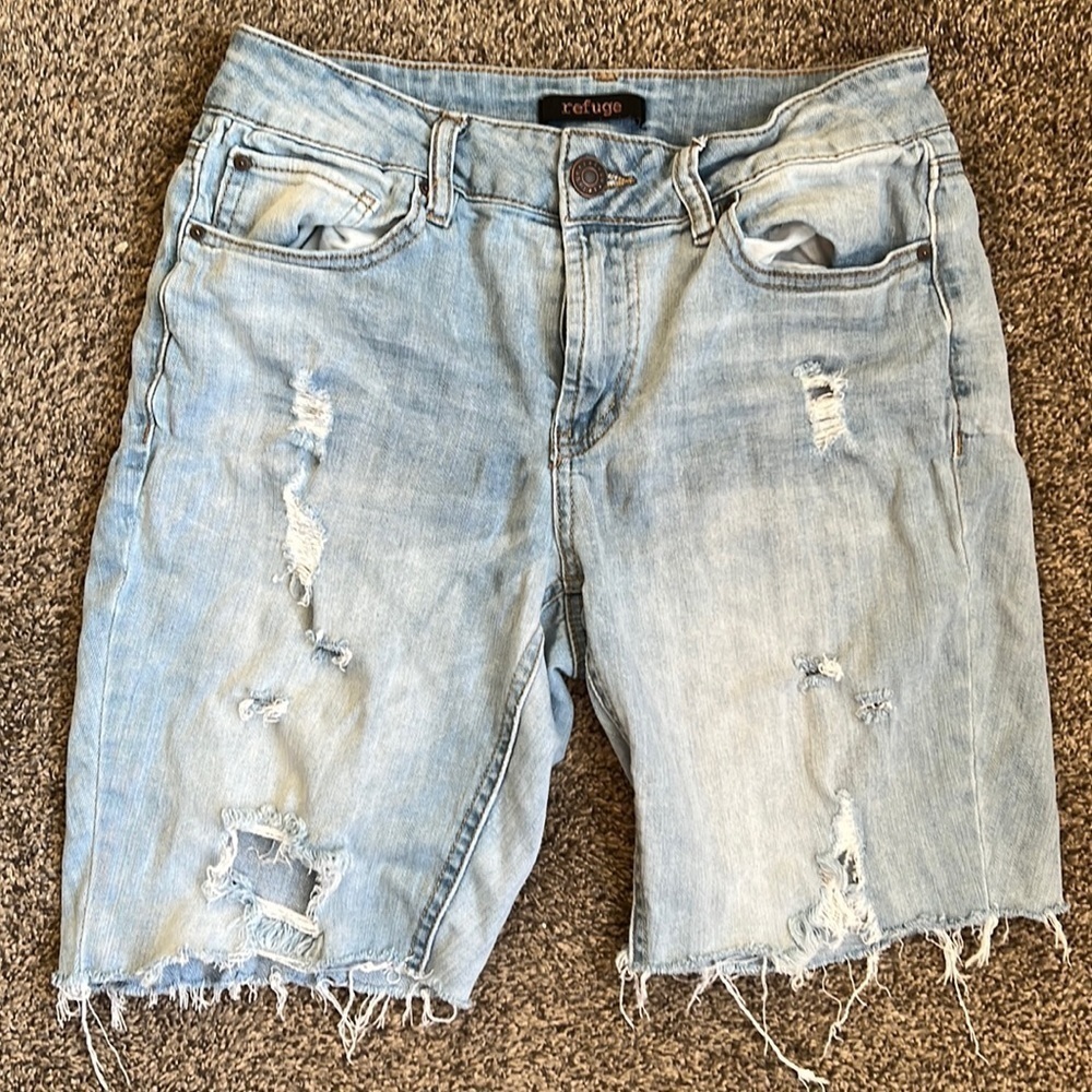 REFUGE size 6 Jean shirts